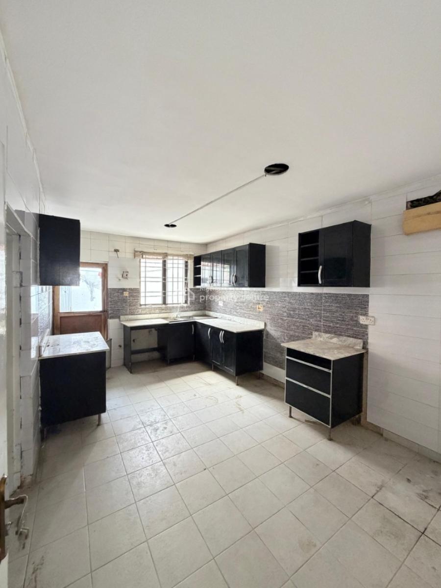 Well Mainted 4 Bedroom Semi Detached Duplex with Bq, Lekki Phase 1, Lekki, Lagos, Semi-detached Duplex for Sale