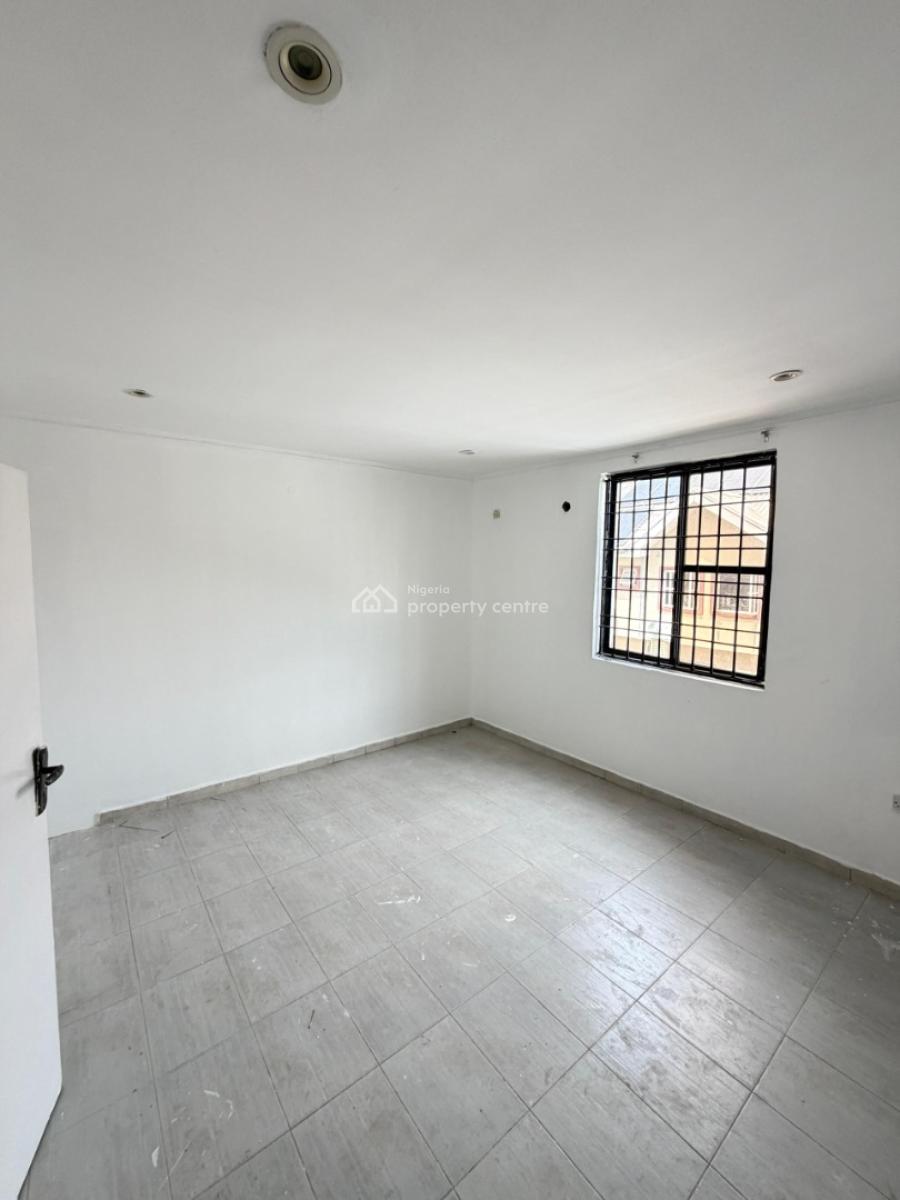 Well Mainted 4 Bedroom Semi Detached Duplex with Bq, Lekki Phase 1, Lekki, Lagos, Semi-detached Duplex for Sale
