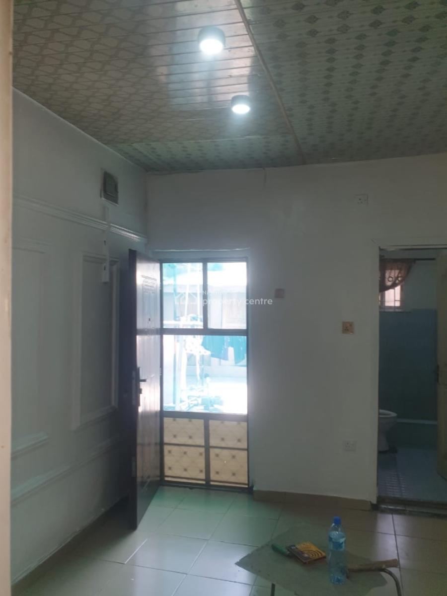 Self Contain, Lekki Phase 1, Lekki, Lagos, Self Contain (single Rooms) for Rent