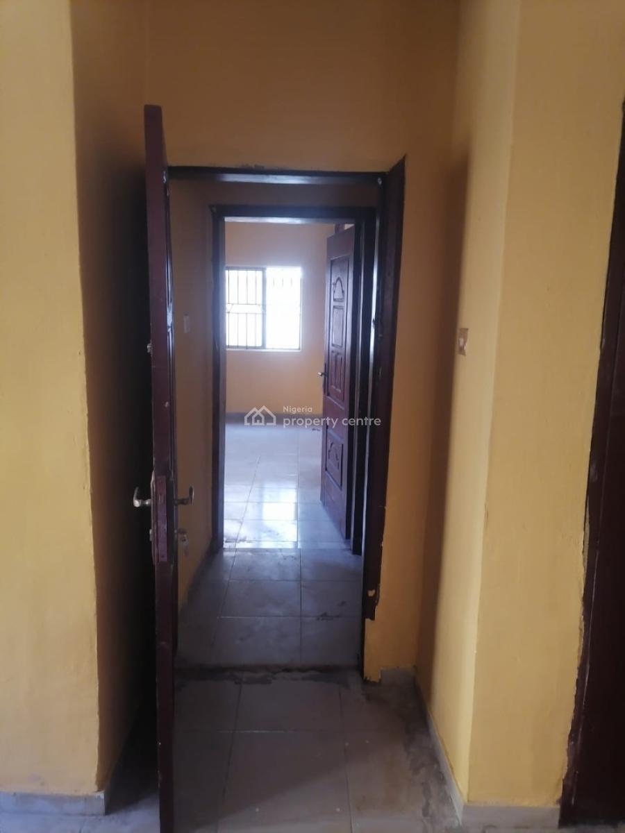 Spacious 2 Bedroom Apartment, Addo Road, Ajah, Lagos, Flat / Apartment for Rent