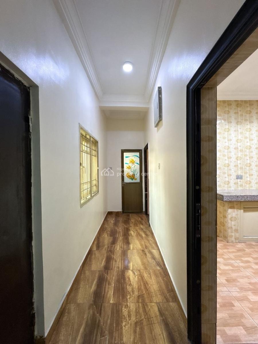 Distress Luxury Massive 5bedroom Detached Duplex with Bq, Thomas Estate, Ajah, Lagos, Semi-detached Duplex for Sale