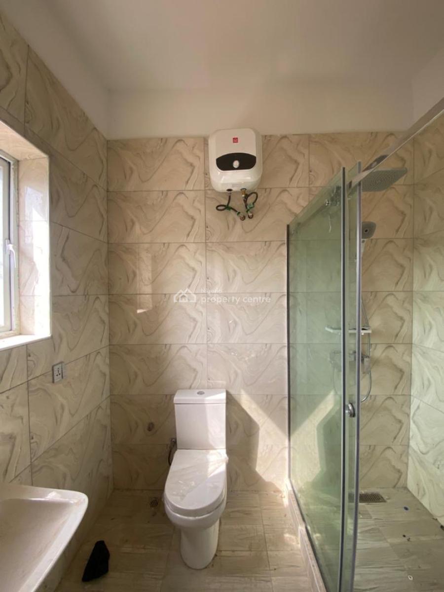 3 Bedroom Maisonette with Bq, Lekki  Phase 1, Lekki, Lagos, Block of Flats for Sale