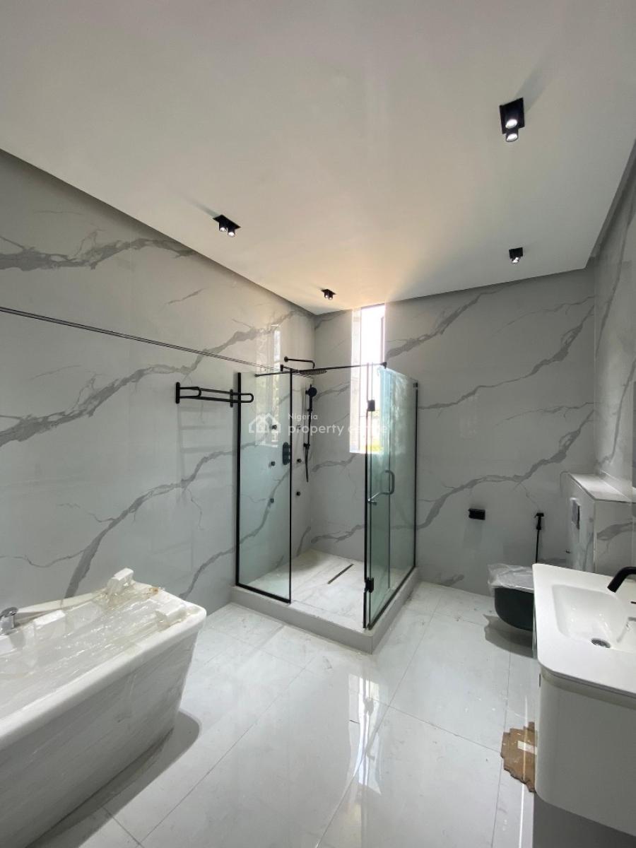 5 Bedroom Contemporary Design Duplex with 1ensuite Maid Room, Gated Estate in Lekki Phase 1, Lekki, Lagos, Detached Duplex for Sale