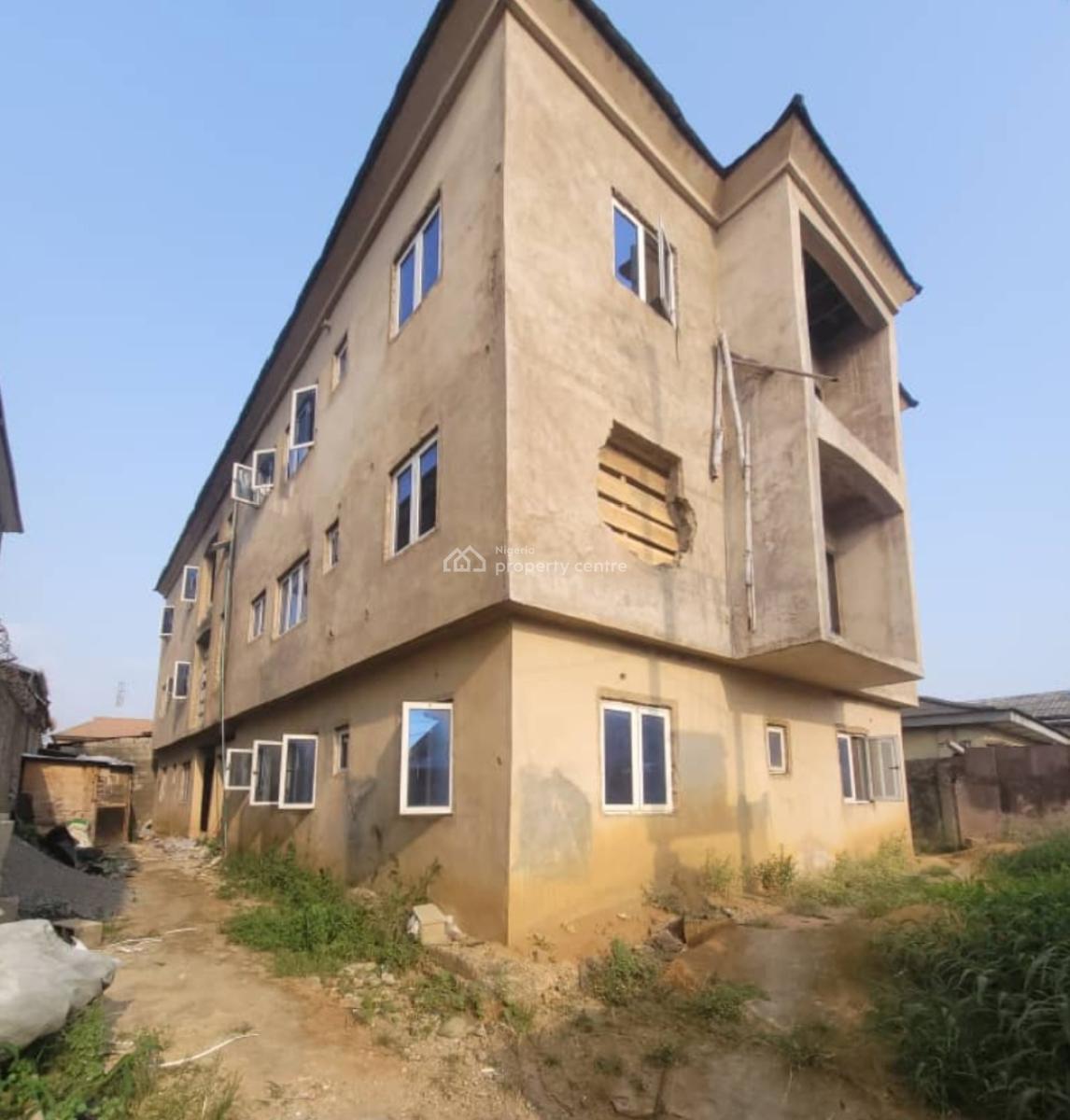 Newly 6 Units of 2 Bedrom Flat (90% Ready), Off Papa Ajao Area, Mushin, Lagos, Ladipo, Mushin, Lagos, Block of Flats for Sale