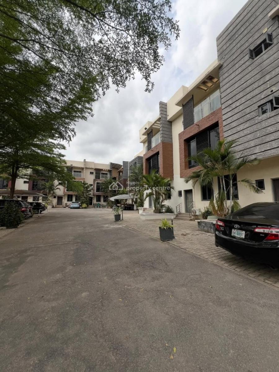 4 Bedroom Duplex with Bq, Guzape, Guzape District, Abuja, Terraced Duplex for Rent