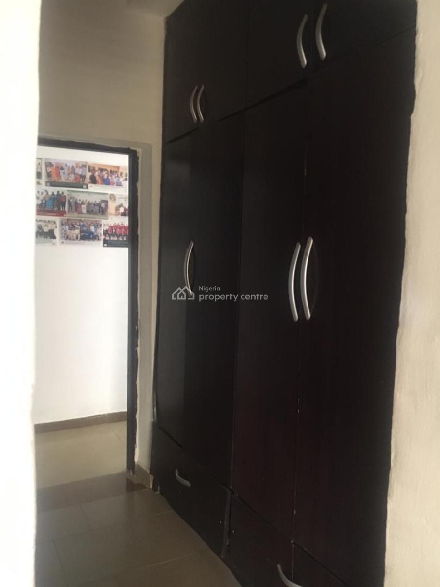 Excellent Spacious 3 Bedroom Apartment, By Vio, Mabushi, Abuja, Office Space for Rent