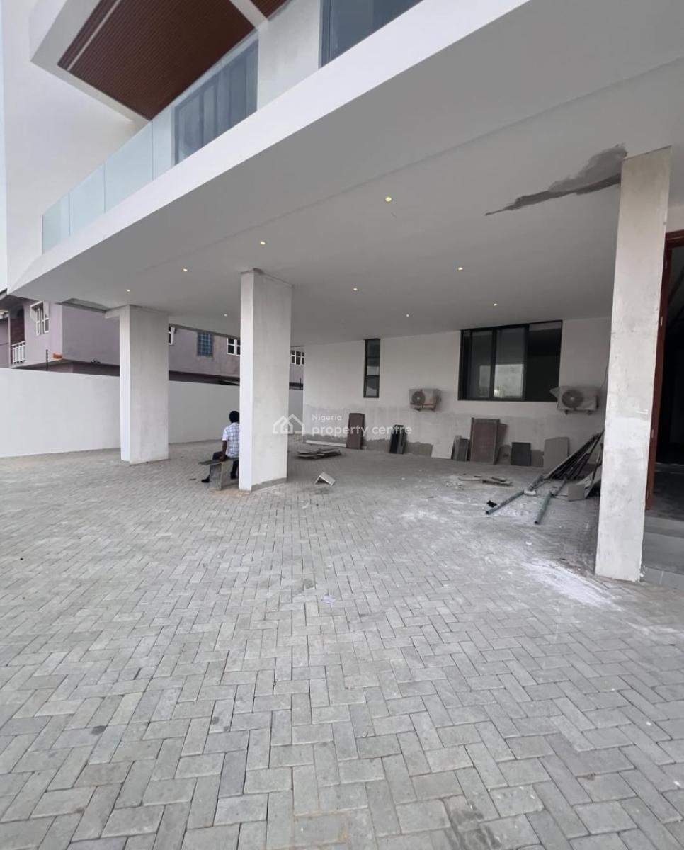 1 Bedroom Apartment, Lekki Phase 1, Lekki, Lagos, House for Sale