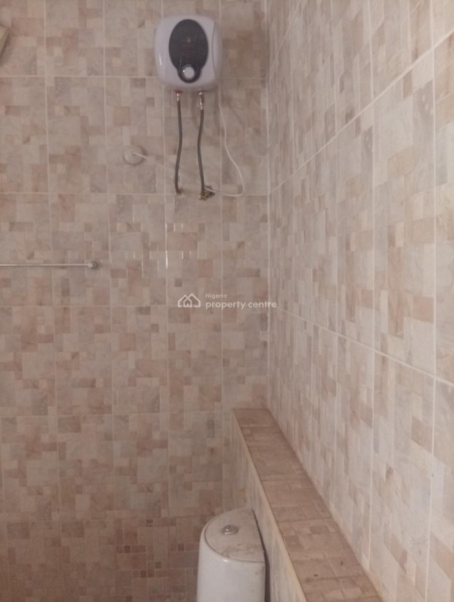 3bedrm Flat with Bq in Guzape, Guzape District, Abuja, Flat / Apartment for Rent