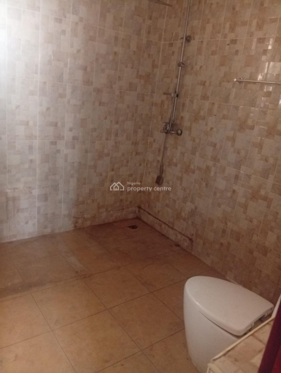 3bedrm Flat with Bq in Guzape, Guzape District, Abuja, Flat / Apartment for Rent