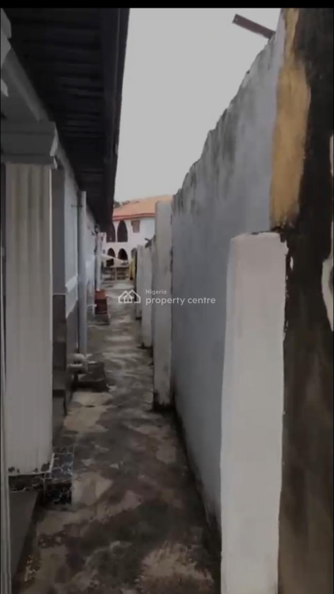 a Mordem 4bedroom Bungalow in a Good Location. Video Available, Obawole Ogba Lagos, Ogba, Ikeja, Lagos, Detached Bungalow for Sale