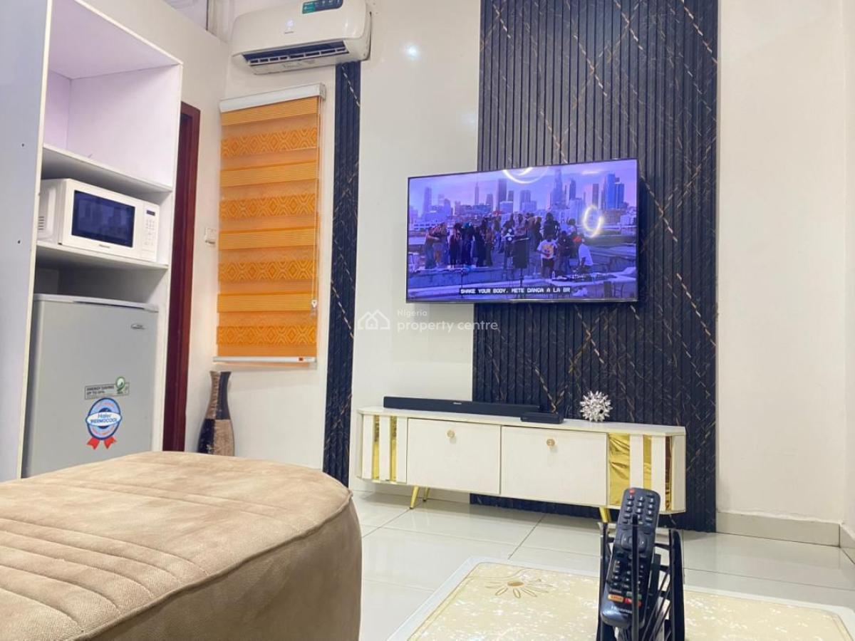 Fully Furnished 1 Bedroom Apartment, Off Admiralty Way, Lekki Phase 1, Lekki, Lagos, Mini Flat (room and Parlour) for Rent