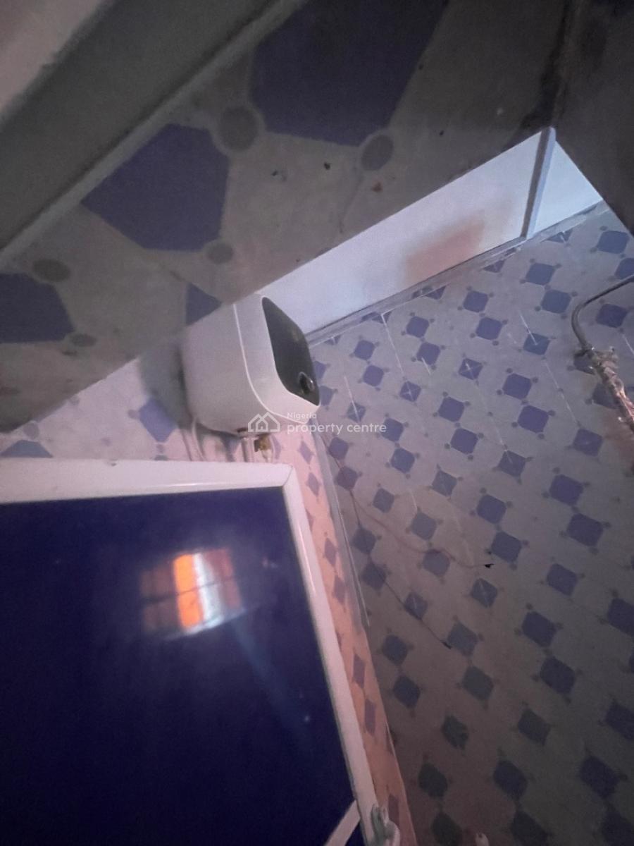 Standard 2 Bedroom Apartment at Soluyi, Dogo Majekodunmi Street, Soluyi, Gbagada, Lagos, Flat / Apartment for Rent