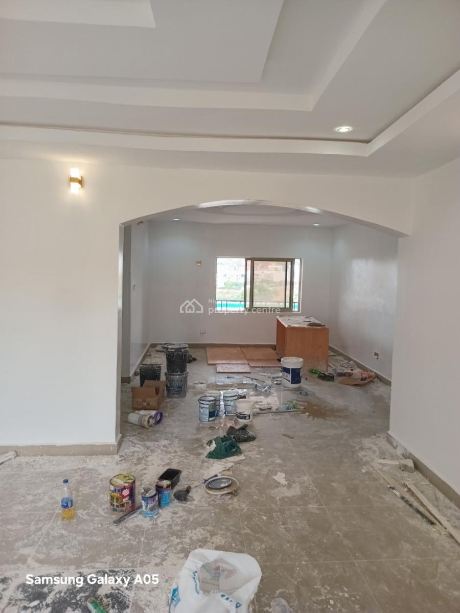 Renovated 3-bedroom Penthouse, Wuye Main, in an Estate, Wuye, Abuja, House for Rent