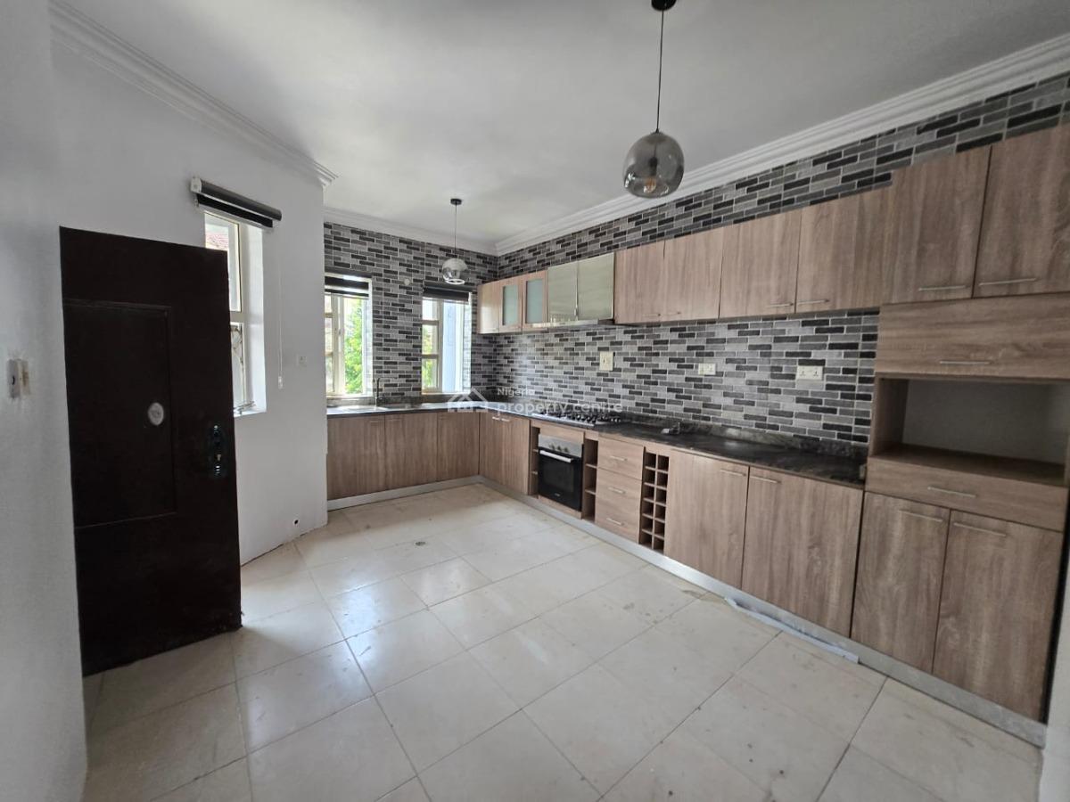 Standard Renovated 5 Bedroom Flat, Oniru, Victoria Island (vi), Lagos, Flat / Apartment for Rent