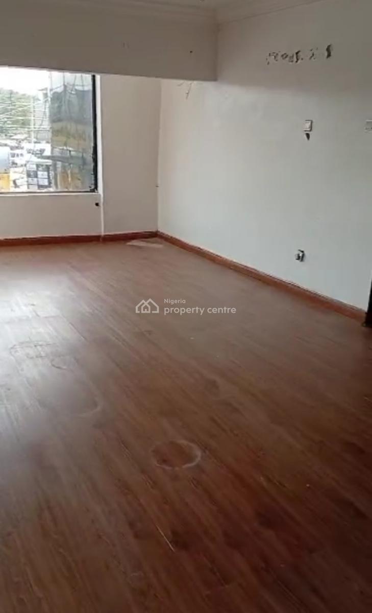 a Lovely Upstairs First Floor Shop with a Personal Toilet in a Prime, Lekki, Lekki Phase 1, Lekki, Lagos, Shop for Rent