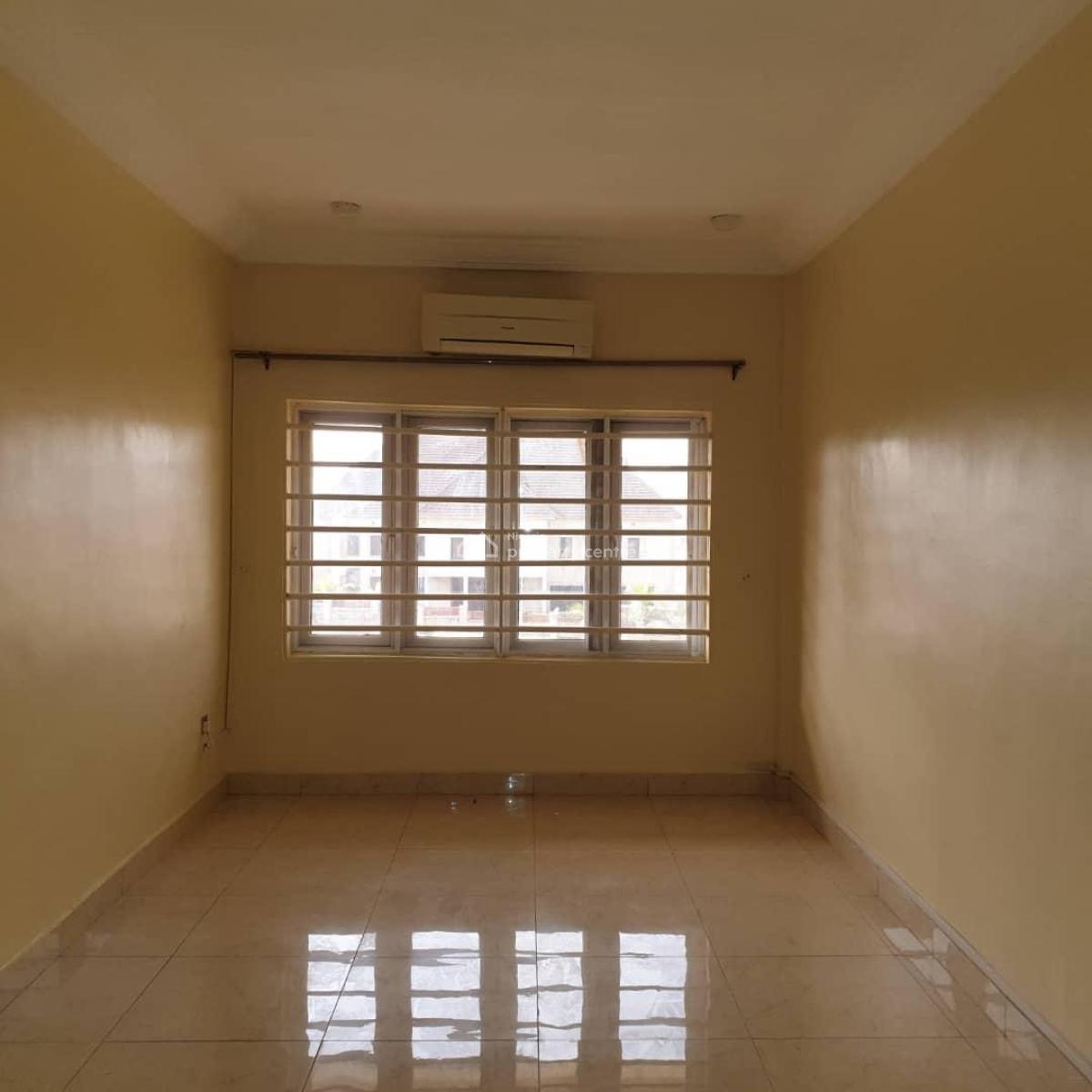 3 Bedroom Flat, Guzape District, Abuja, Flat / Apartment for Sale