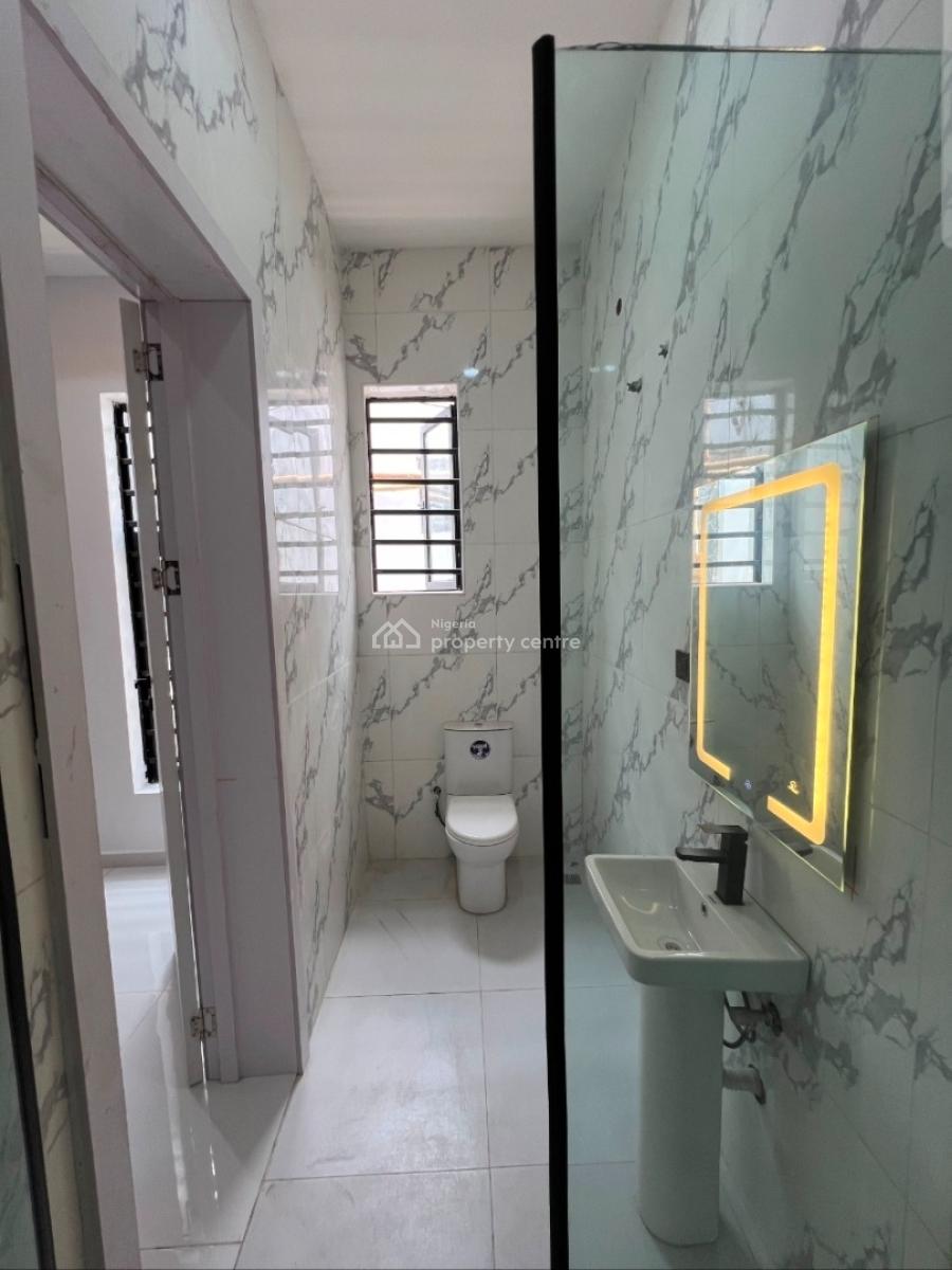 Nicely Finished 5 Bedrooms Fully Detached House with Bq, Chevron Drive, Lekki, Lagos, Detached Duplex for Sale