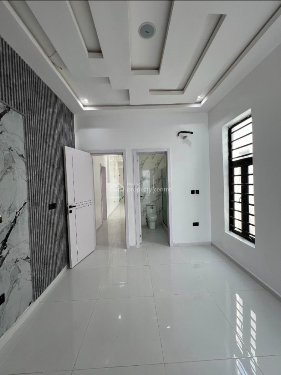 Nicely Finished 5 Bedrooms Fully Detached House with Bq, Chevron Drive, Lekki, Lagos, Detached Duplex for Sale