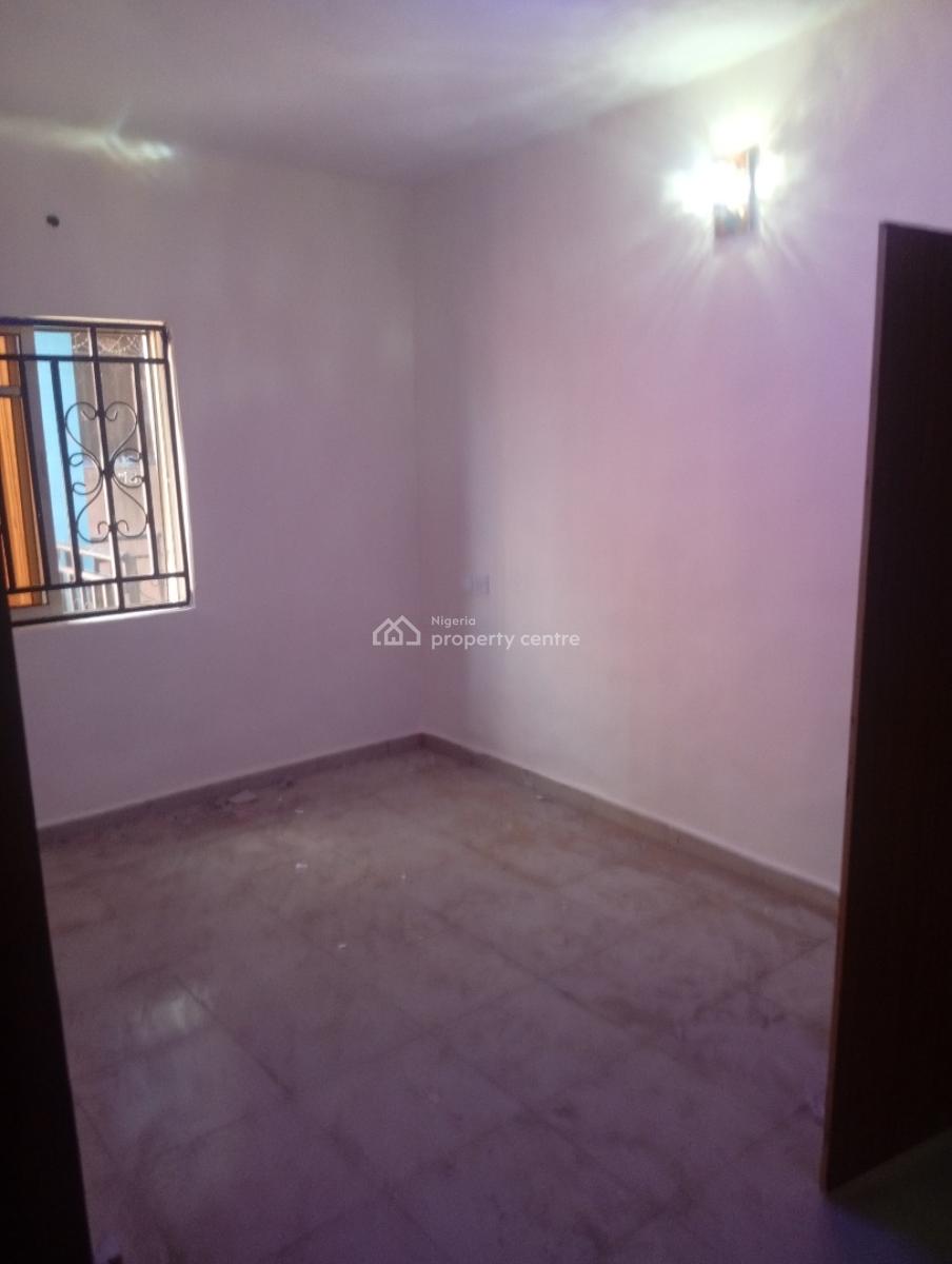 Executive 2 Bedroom Flat, Oyeyemi Off Ajuwon Akute Road,via Ojodu, Ojodu Berger, Ojodu, Lagos, Flat / Apartment for Rent