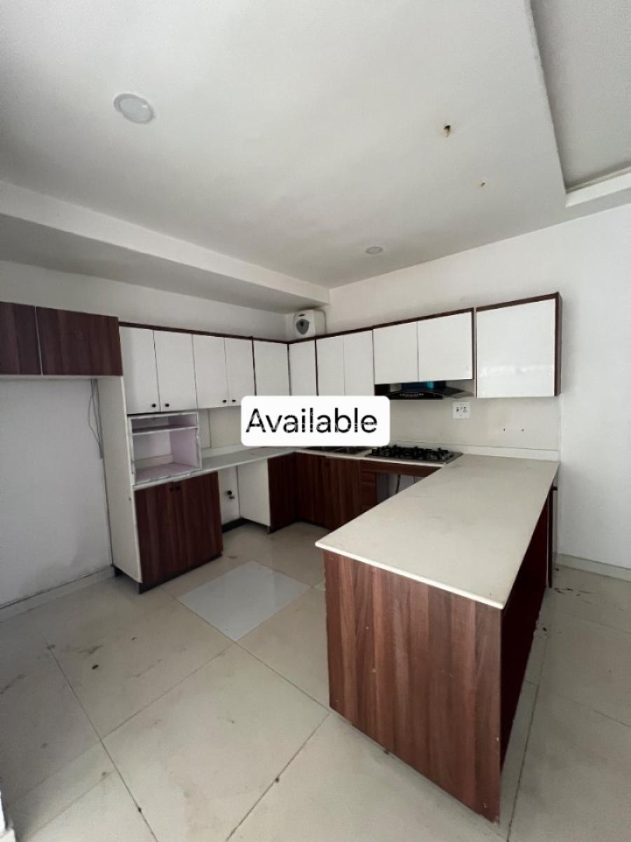 Self Serviced 3 Bedroom Semi Detached Duplex with a Bq and a Rooftop, Lekki Phase 1, Lekki, Lagos, Semi-detached Duplex for Rent