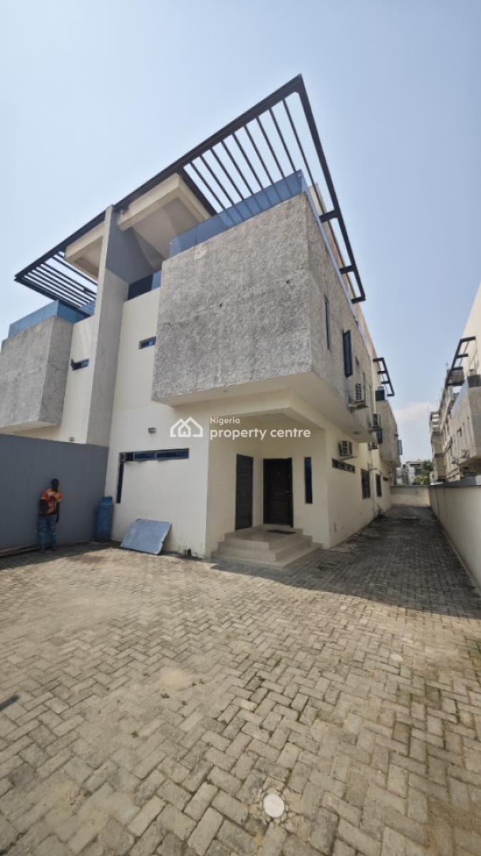 Self Serviced 3 Bedroom Semi Detached Duplex with a Bq and a Rooftop, Lekki Phase 1, Lekki, Lagos, Semi-detached Duplex for Rent