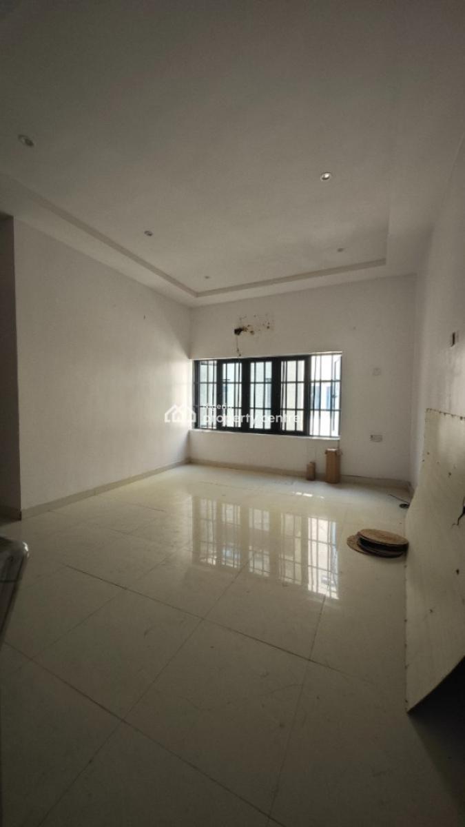 Self Serviced 3 Bedroom Semi Detached Duplex with a Bq and a Rooftop, Lekki Phase 1, Lekki, Lagos, Semi-detached Duplex for Rent