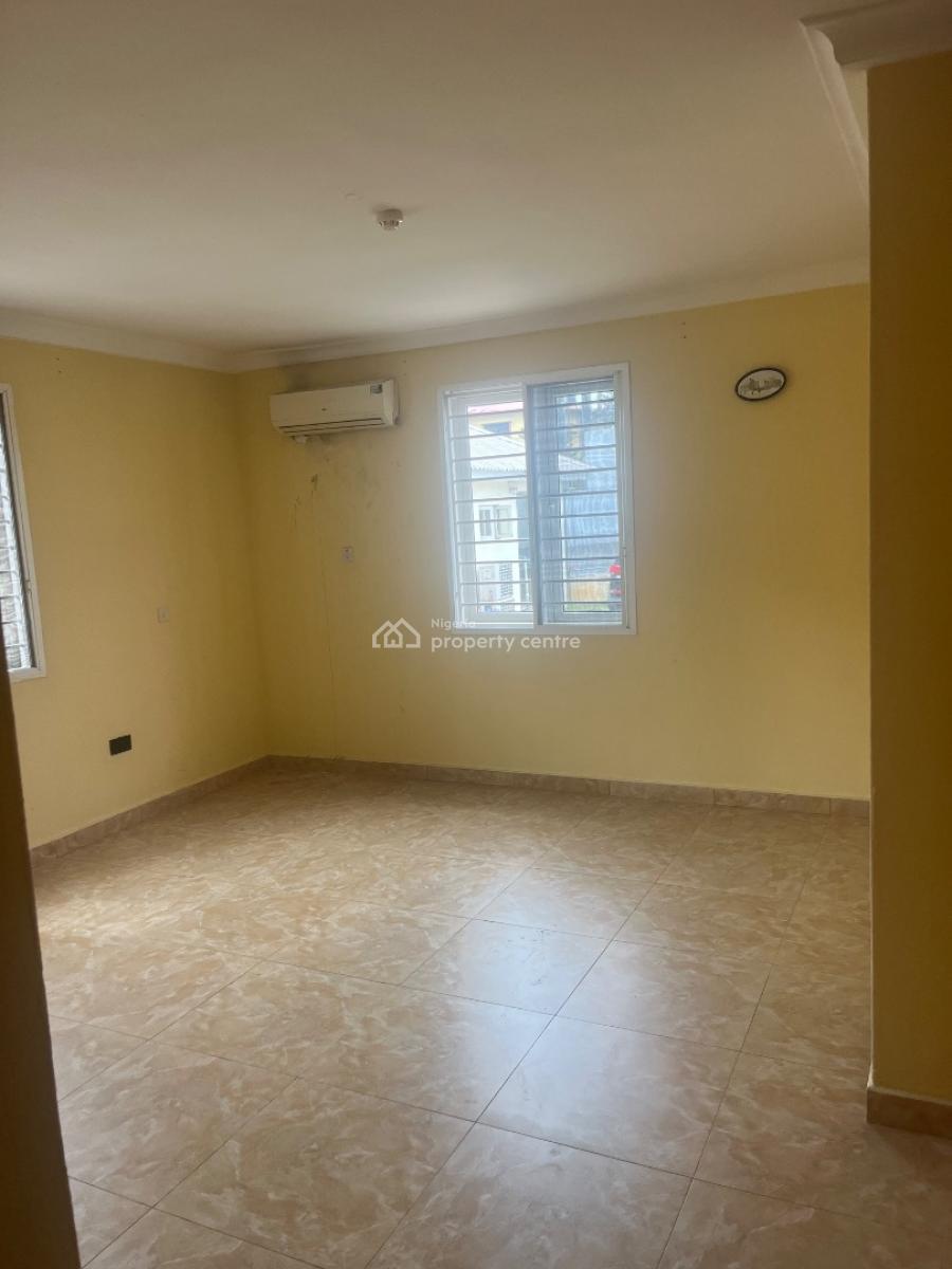Brand New Specious 3 Bedrooms Apartments with a Room Bq, Lekki Phase 1, Lekki, Lagos, Flat / Apartment for Rent