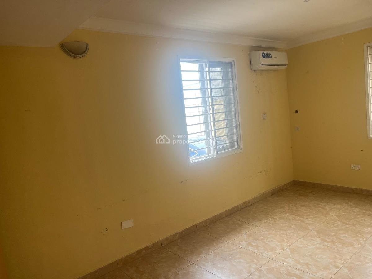 Brand New Specious 3 Bedrooms Apartments with a Room Bq, Lekki Phase 1, Lekki, Lagos, Flat / Apartment for Rent