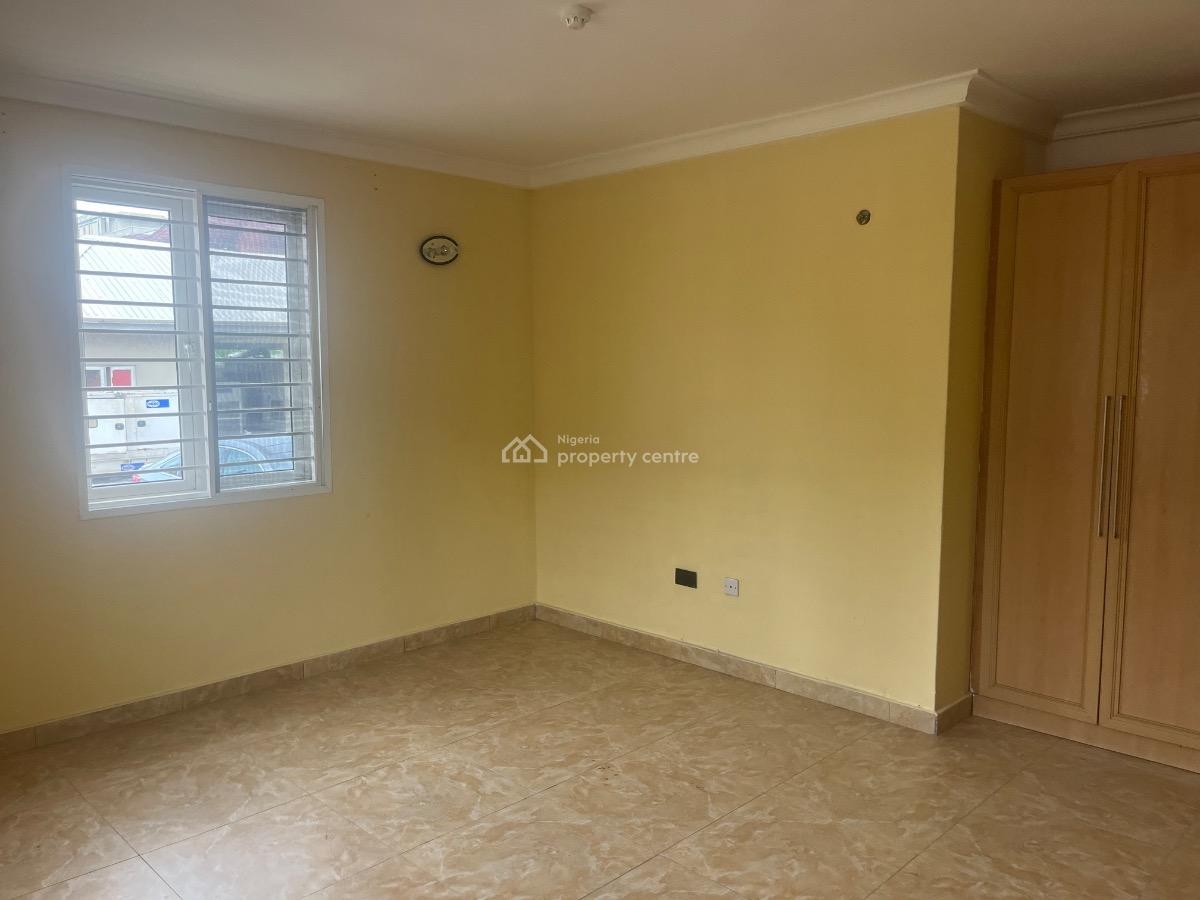 Brand New Specious 3 Bedrooms Apartments with a Room Bq, Lekki Phase 1, Lekki, Lagos, Flat / Apartment for Rent