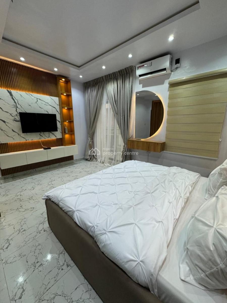 Luxury 2 Bedroom Apartment with Housekeeping and Snooker Board, Superfast Wifi,netflix,swimming Pool, Ikate, Lekki, Lagos, Flat / Apartment Short Let