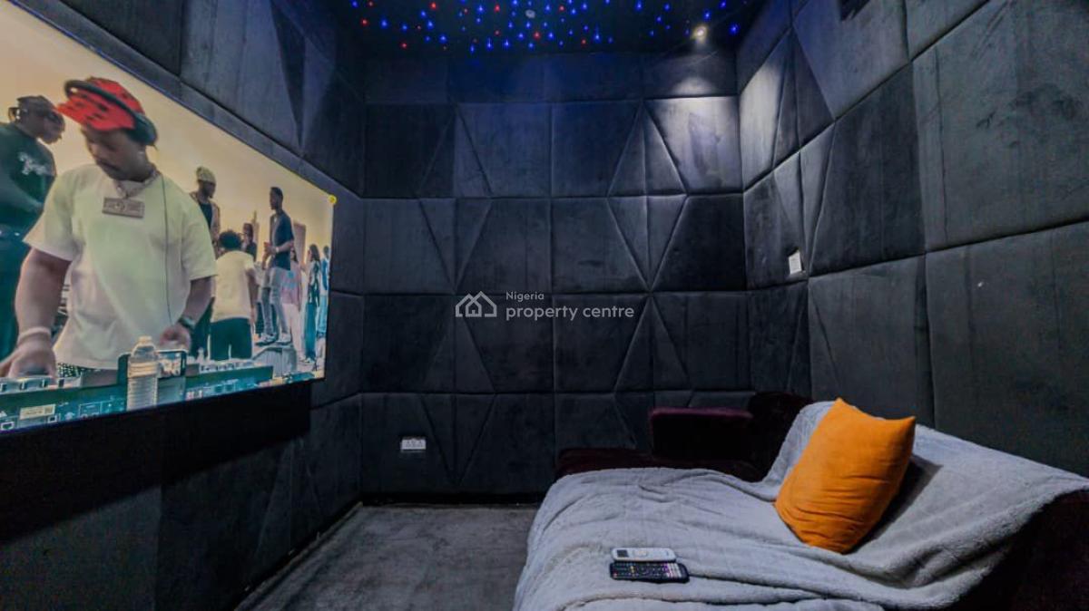 Luxury 2 Bedroom Apartment with Private Cinema and Ps5, Netflix,bath Tub,en-suite Rooms in Secured Environment, Lekki Phase 1, Lekki, Lagos, Flat / Apartment Short Let