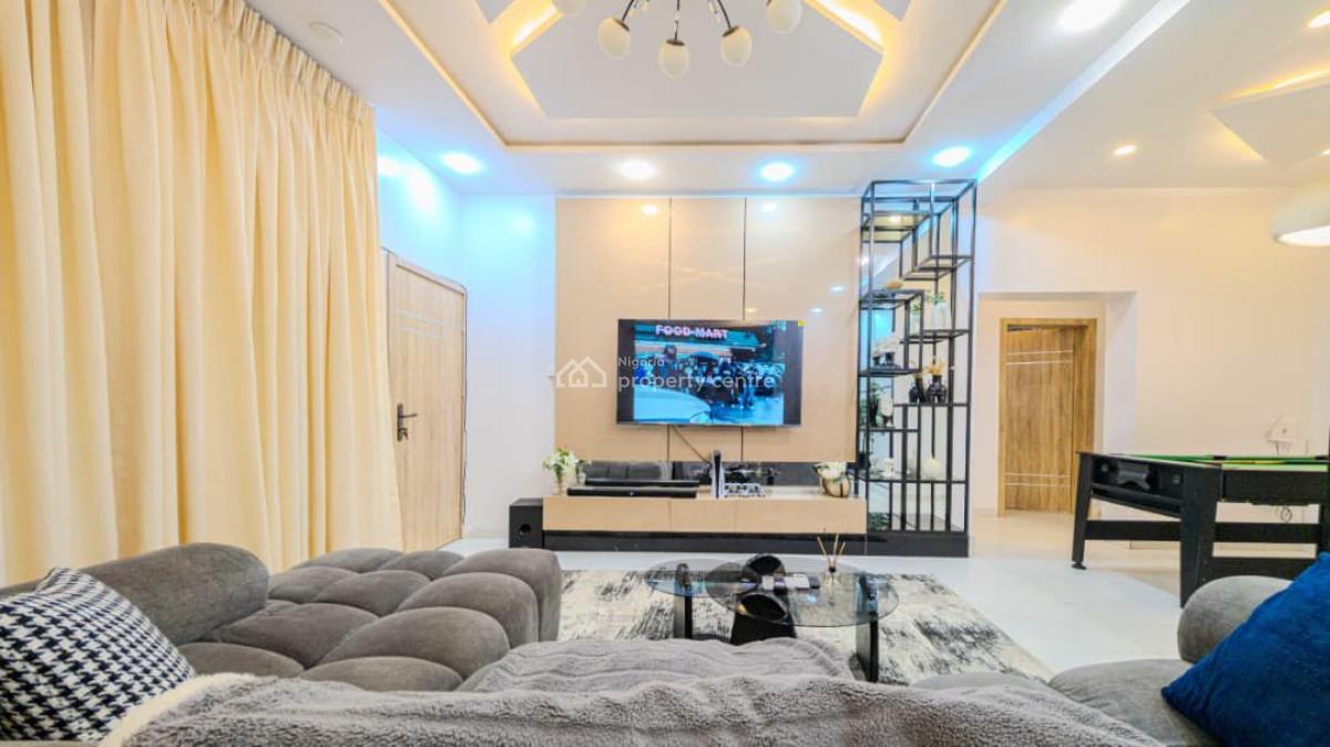 Luxury 2 Bedroom Apartment with Private Cinema and Ps5, Netflix,bath Tub,en-suite Rooms in Secured Environment, Lekki Phase 1, Lekki, Lagos, Flat / Apartment Short Let