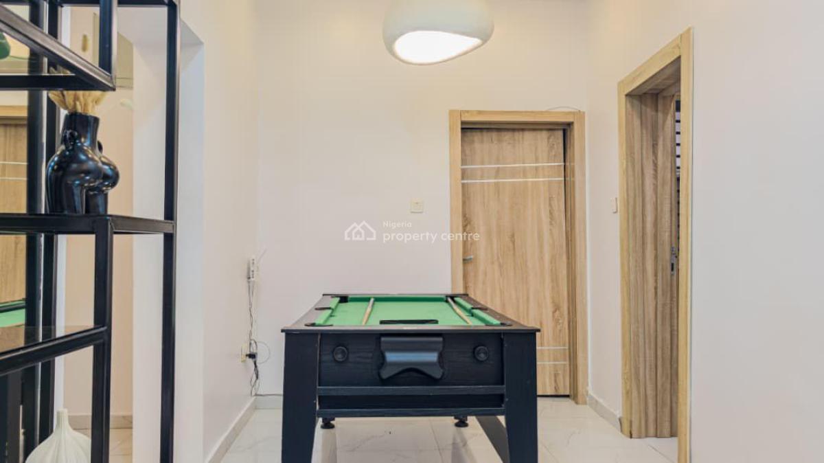 Luxury 2 Bedroom Apartment with Private Cinema and Ps5, Netflix,bath Tub,en-suite Rooms in Secured Environment, Lekki Phase 1, Lekki, Lagos, Flat / Apartment Short Let