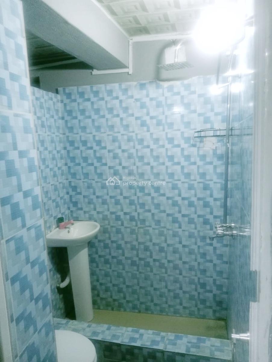 Luxury 2 Bedroom Flat, Gra Phase 1, Magodo, Lagos, Flat / Apartment for Rent