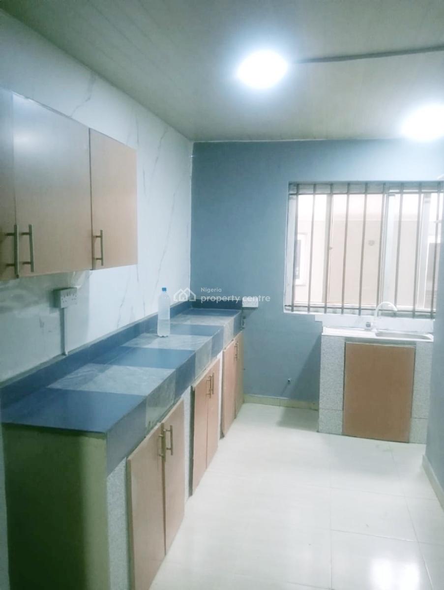 Luxury 2 Bedroom Flat, Gra Phase 1, Magodo, Lagos, Flat / Apartment for Rent