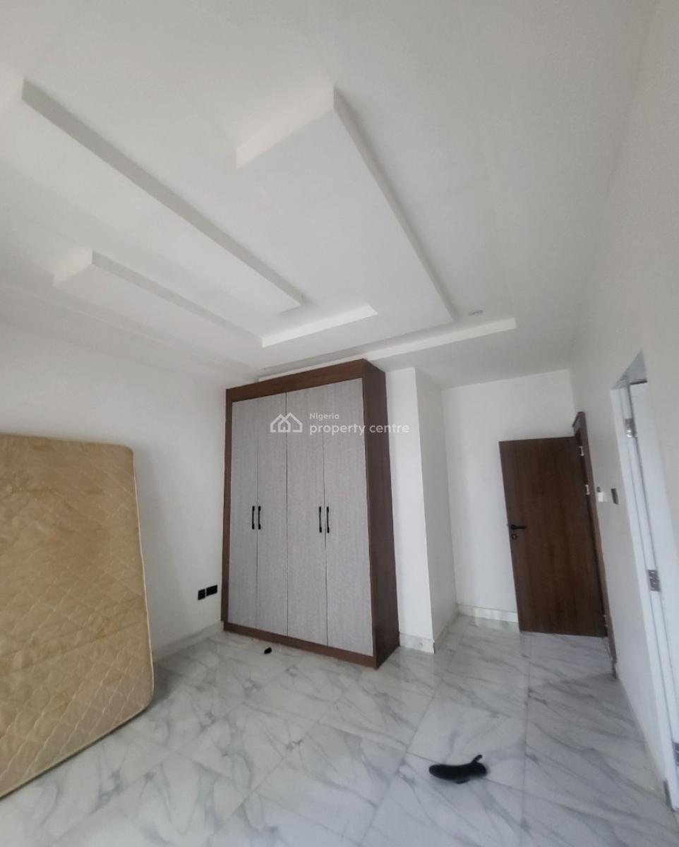 Luxurious Massive 3bedroom Flat with Bq, By Rita Hotel, Garki, Abuja, Flat / Apartment for Rent