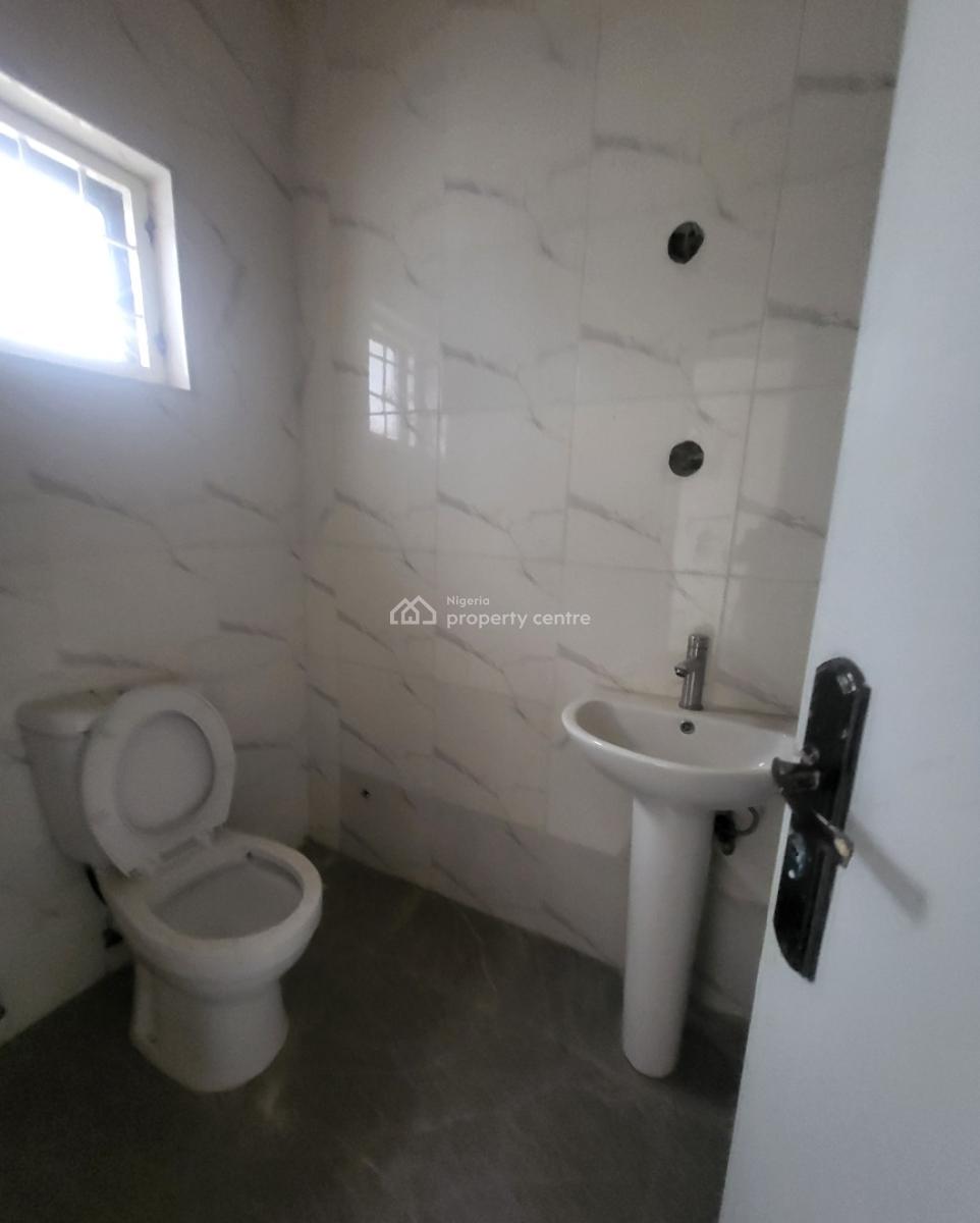 Luxurious Massive 3bedroom Flat with Bq, By Rita Hotel, Garki, Abuja, Flat / Apartment for Rent