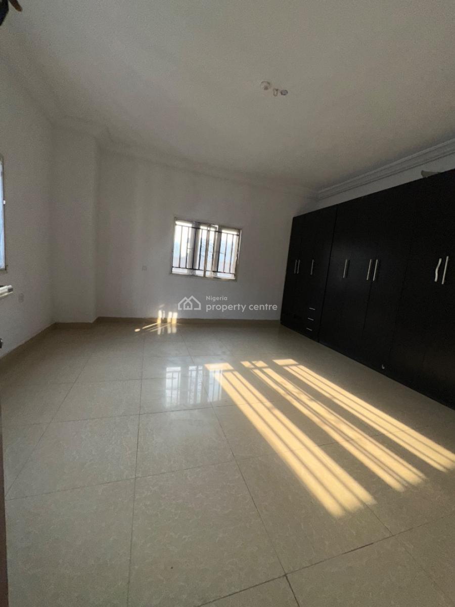 Specious 3bedroom Apartment, Atlantic View Estate New Road, Lekki, Lagos, Flat / Apartment for Rent