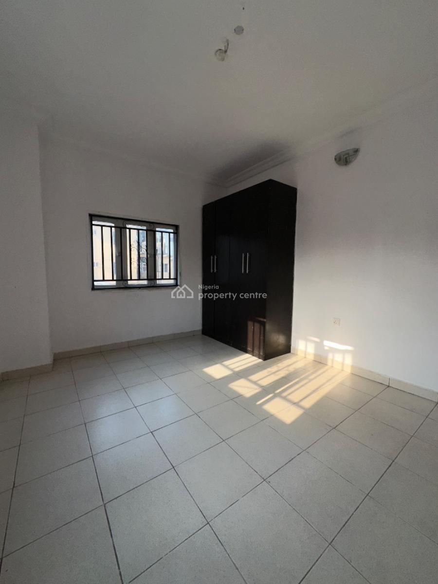 Specious 3bedroom Apartment, Atlantic View Estate New Road, Lekki, Lagos, Flat / Apartment for Rent