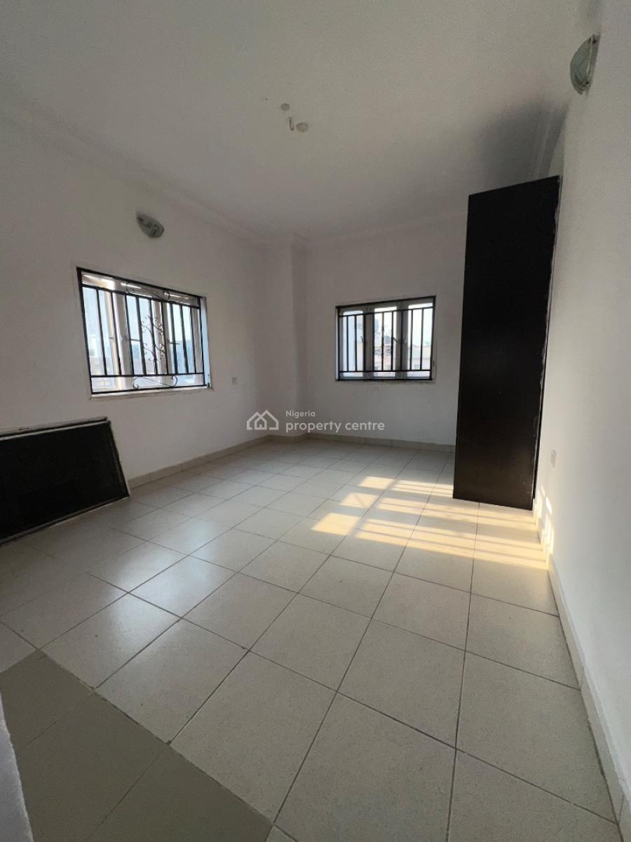 Specious 3bedroom Apartment, Atlantic View Estate New Road, Lekki, Lagos, Flat / Apartment for Rent