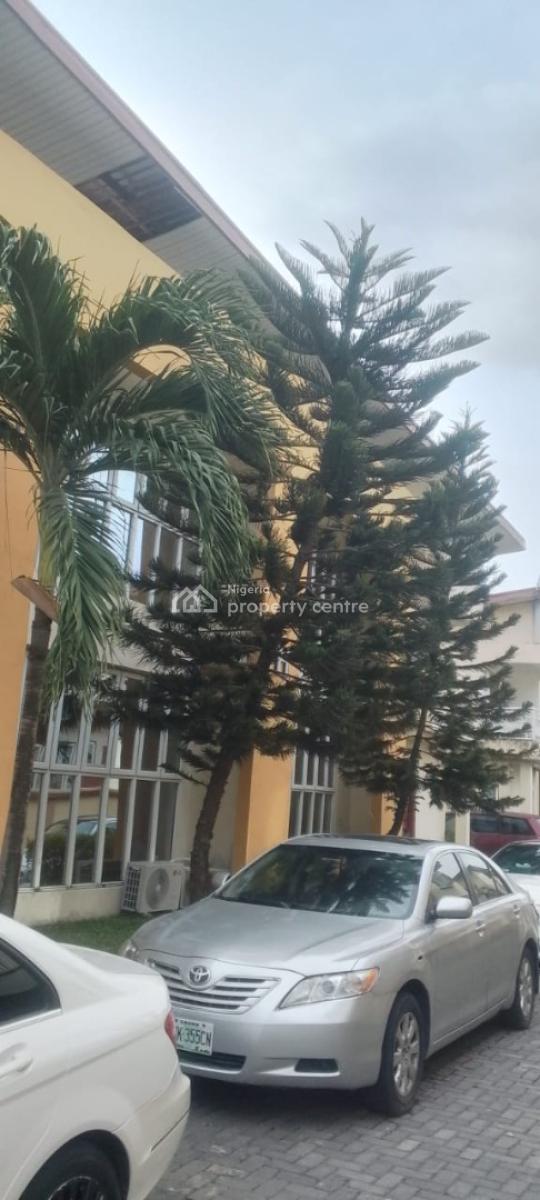 a Spacious Standard Self Contained Apartment, Chevron Drive North Point Estate, Lekki, Lagos, Self Contain (single Rooms) for Rent