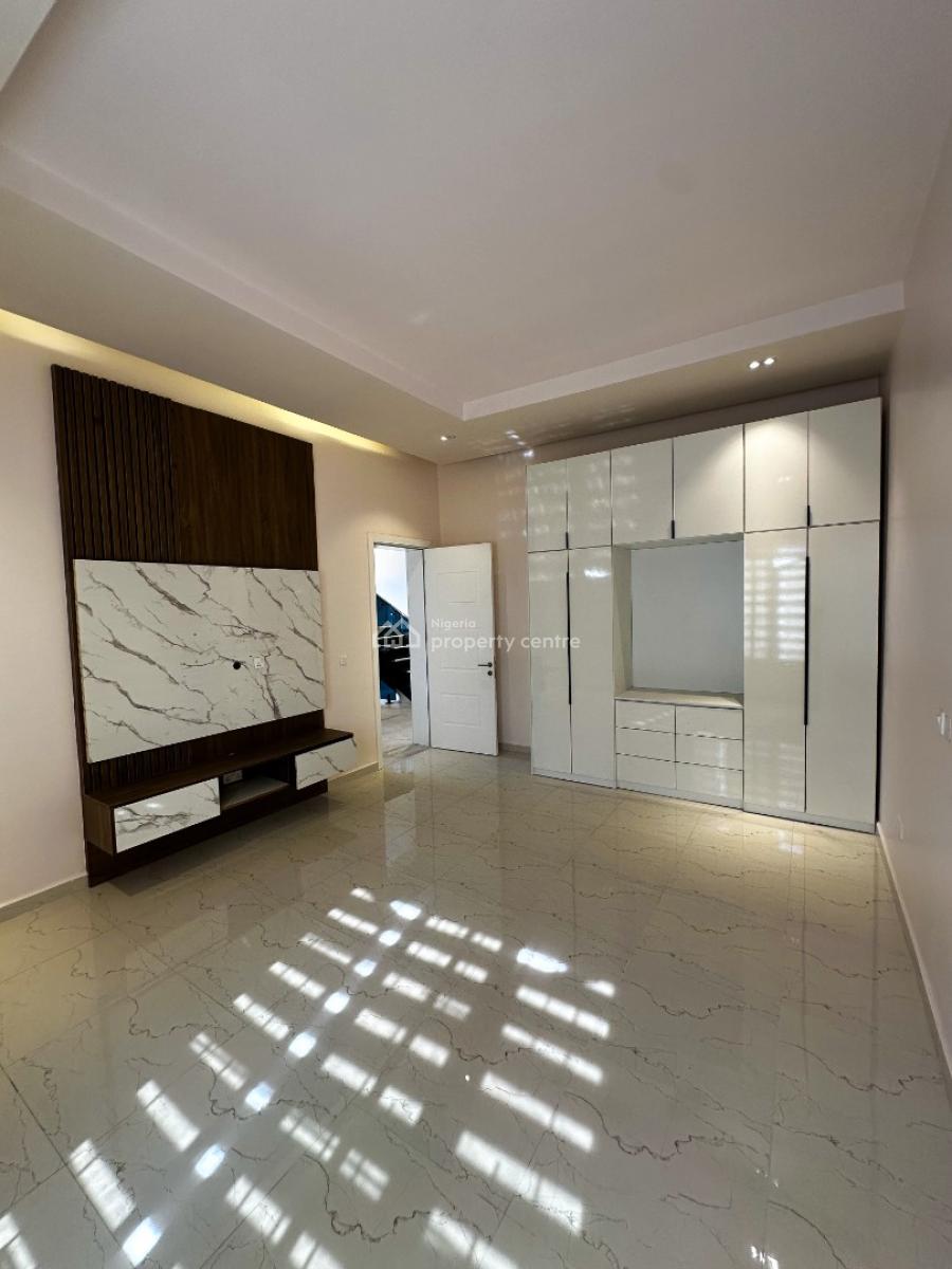 5 Bedroom End of Terrace Duplex with Bq, Guzape District, Abuja, Semi-detached Duplex for Sale