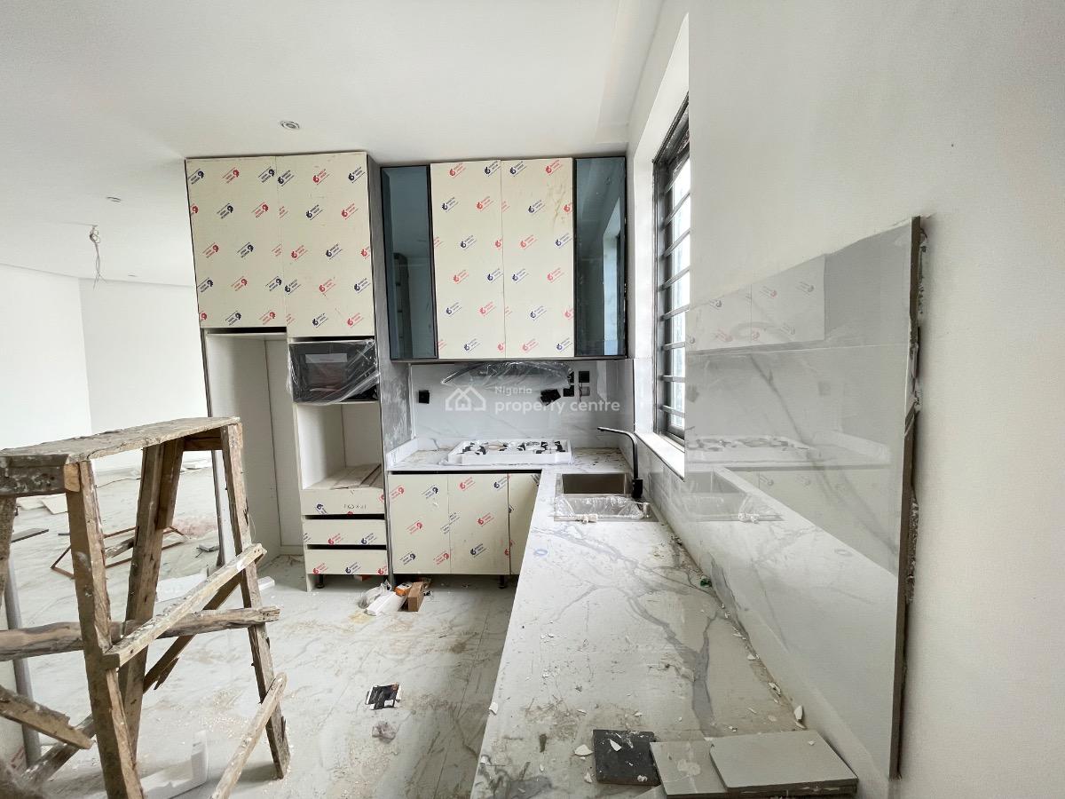 Newly Built 2 Bedroom Apartment, Freedom Way, Lekki Phase 1, Lekki, Lagos, Flat / Apartment for Sale