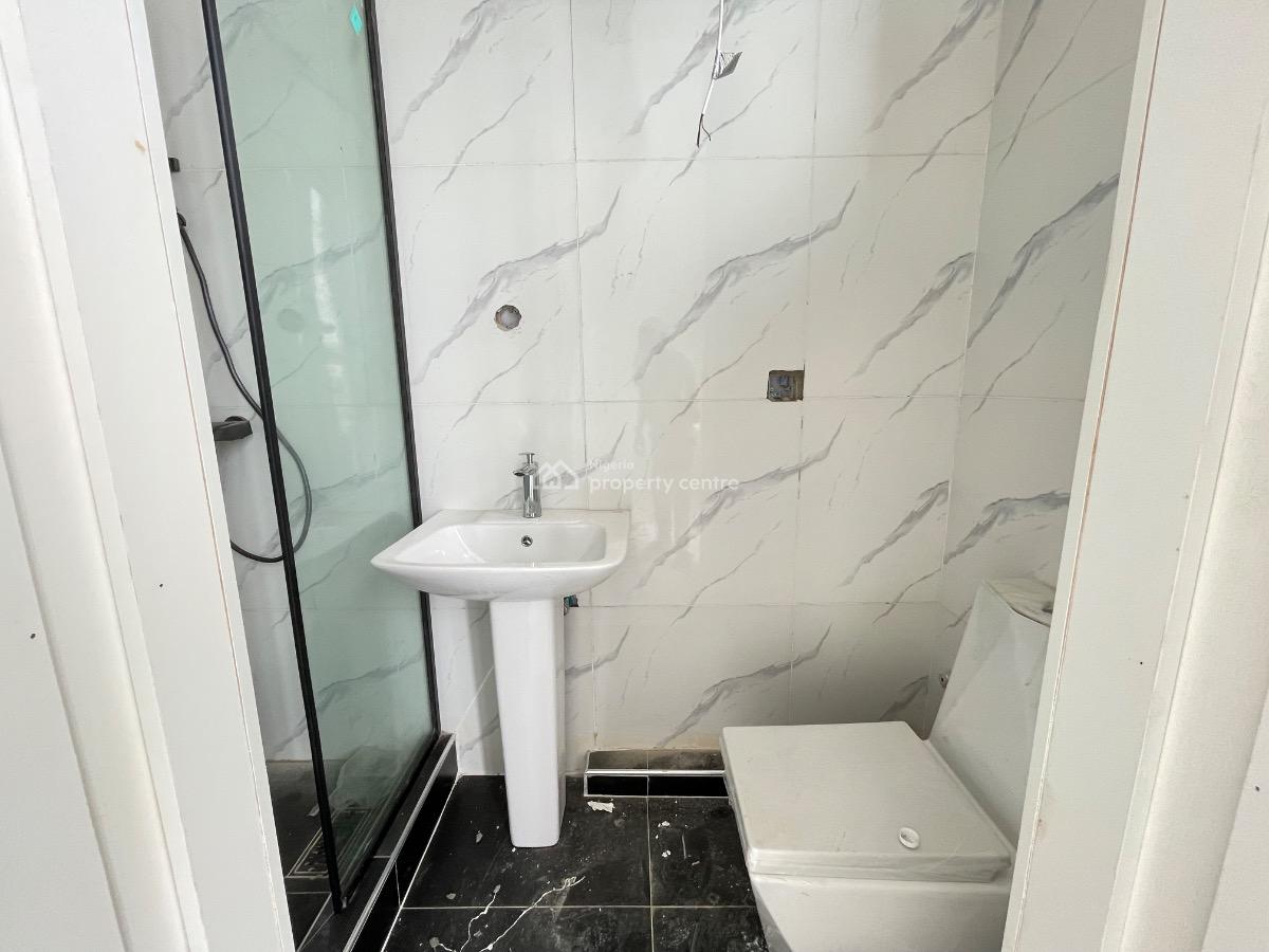 Newly Built 2 Bedroom Apartment, Freedom Way, Lekki Phase 1, Lekki, Lagos, Flat / Apartment for Sale