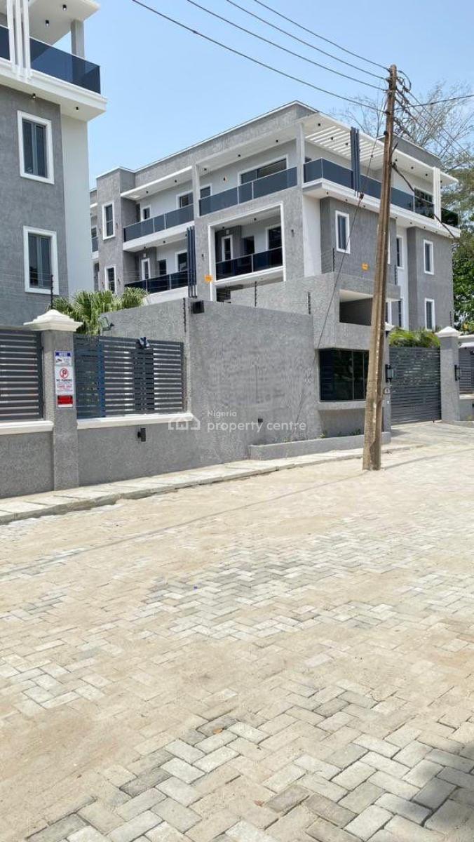 Beautifully Built 4 Bedroom Terrance with a Pool, Gym , Airconditioner, Victoria Island, Lekki, Lagos, Terraced Duplex for Sale