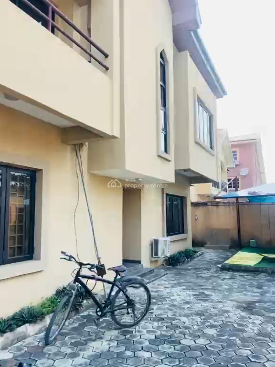 4 Bedrooms Fully Detached House with 1 Bq, Off Road 14, Lekki Phase 1, Lekki, Lagos, Detached Duplex for Sale