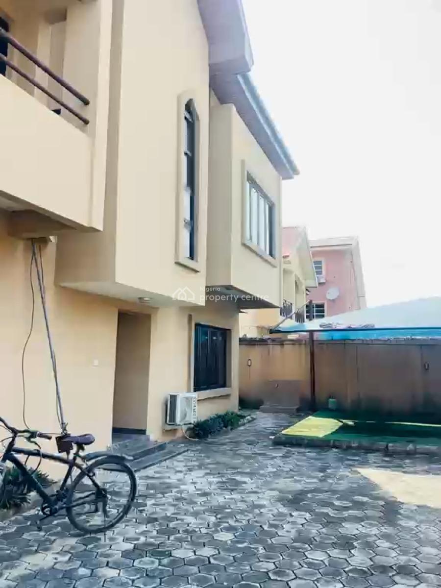 4 Bedrooms Fully Detached House with 1 Bq, Off Road 14, Lekki Phase 1, Lekki, Lagos, Detached Duplex for Sale