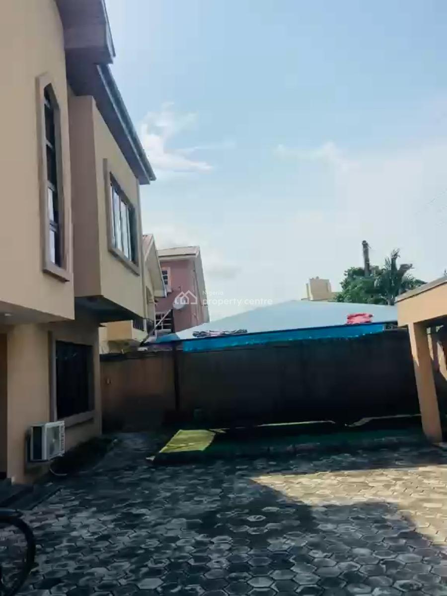 4 Bedrooms Fully Detached House with 1 Bq, Off Road 14, Lekki Phase 1, Lekki, Lagos, Detached Duplex for Sale