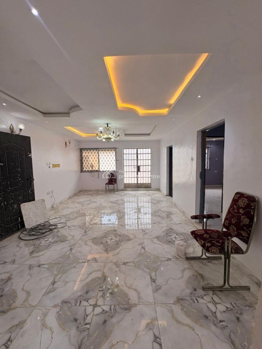 Luxury 2-bedroom En-suite Apartment with Balcony Close to The Airport, Mafoluku, Airport Road, Mafoluku, Oshodi, Lagos, Flat / Apartment for Rent