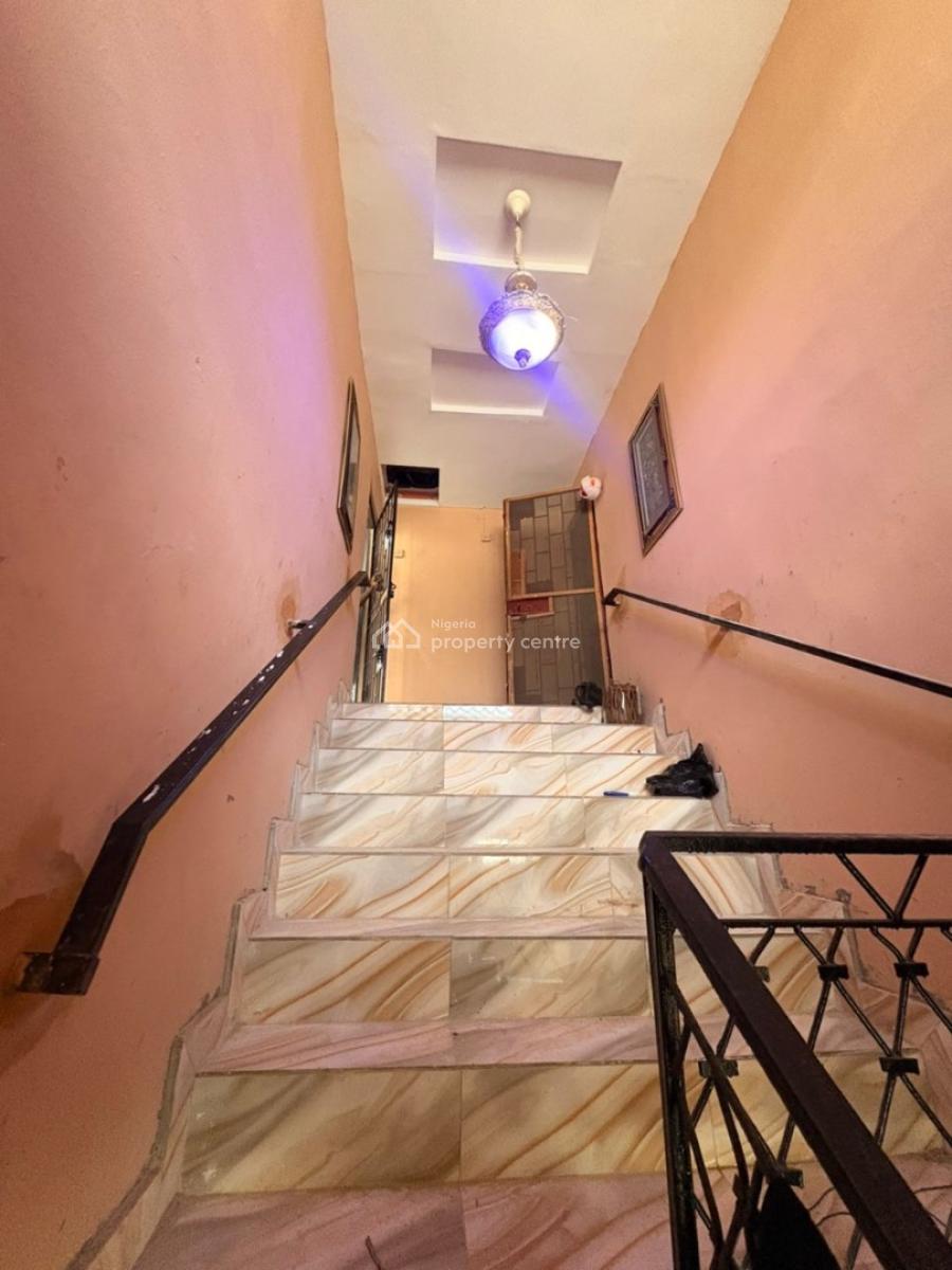 Luxury 2-bedroom En-suite Apartment with Balcony Close to The Airport, Mafoluku, Airport Road, Mafoluku, Oshodi, Lagos, Flat / Apartment for Rent